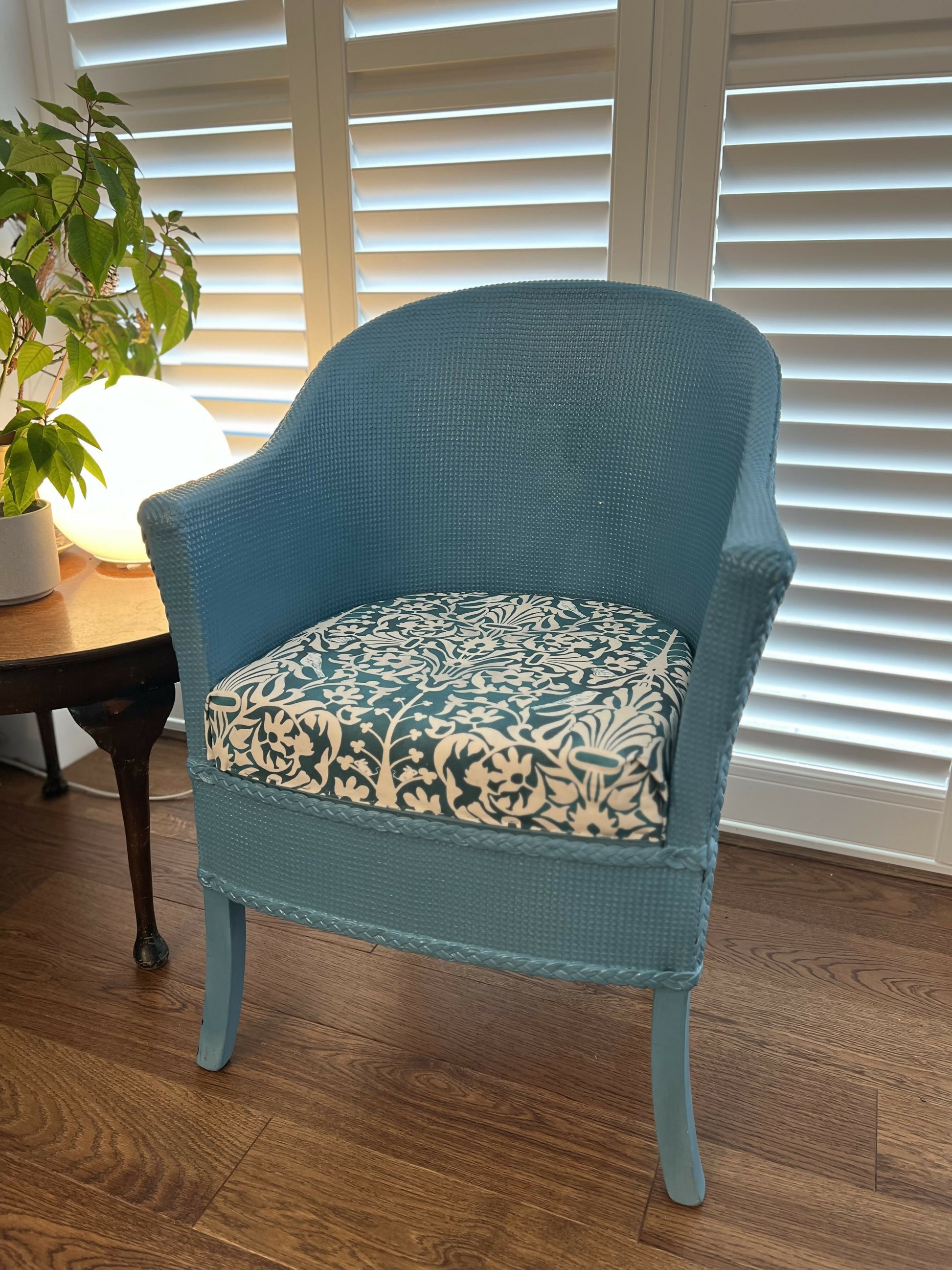 turquoise chair