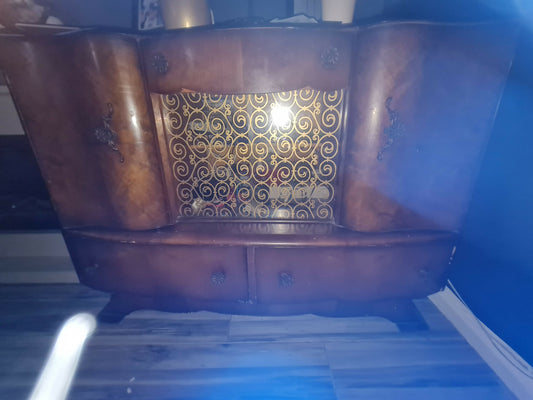 Cocktail dresser