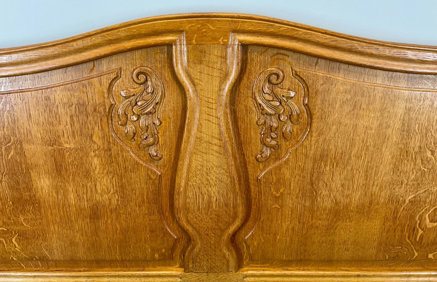 Bed Vintage French Louis XVI Double Bed Frame Oak Carved Headboard LOT 3654