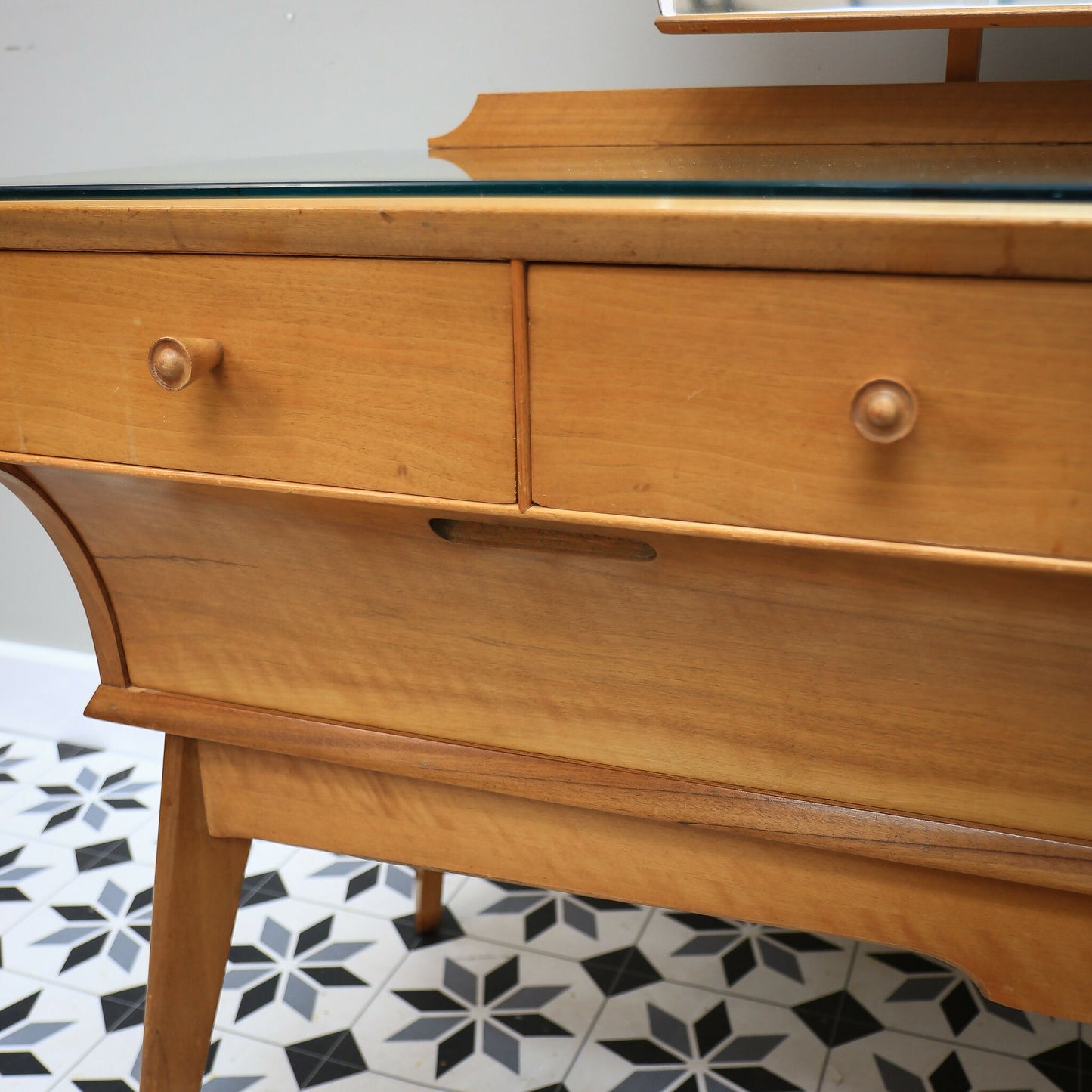 Alfred Cox Mid Century Dressing Table in Walnut 1960s with Single Mirror