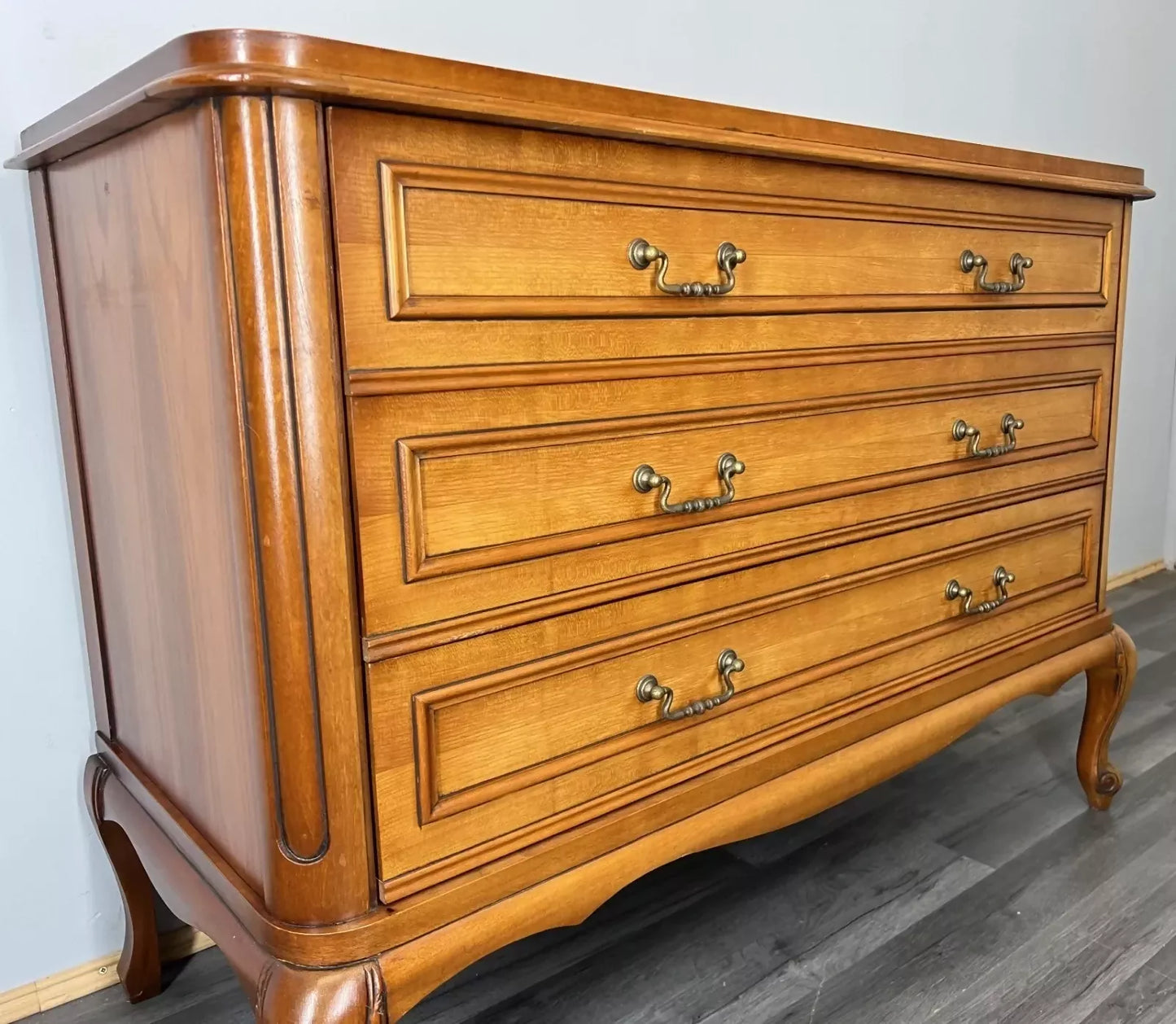 Chest of Drawers Vintage French Louis XVI 3 Drawers Carved Cabinet LOT 4456
