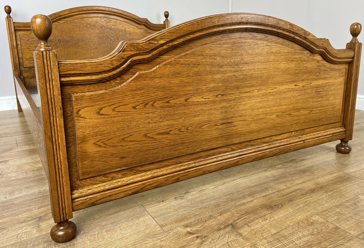 Bed Vintage French Style Double Bed Frame Carved Headboard LOT 6390