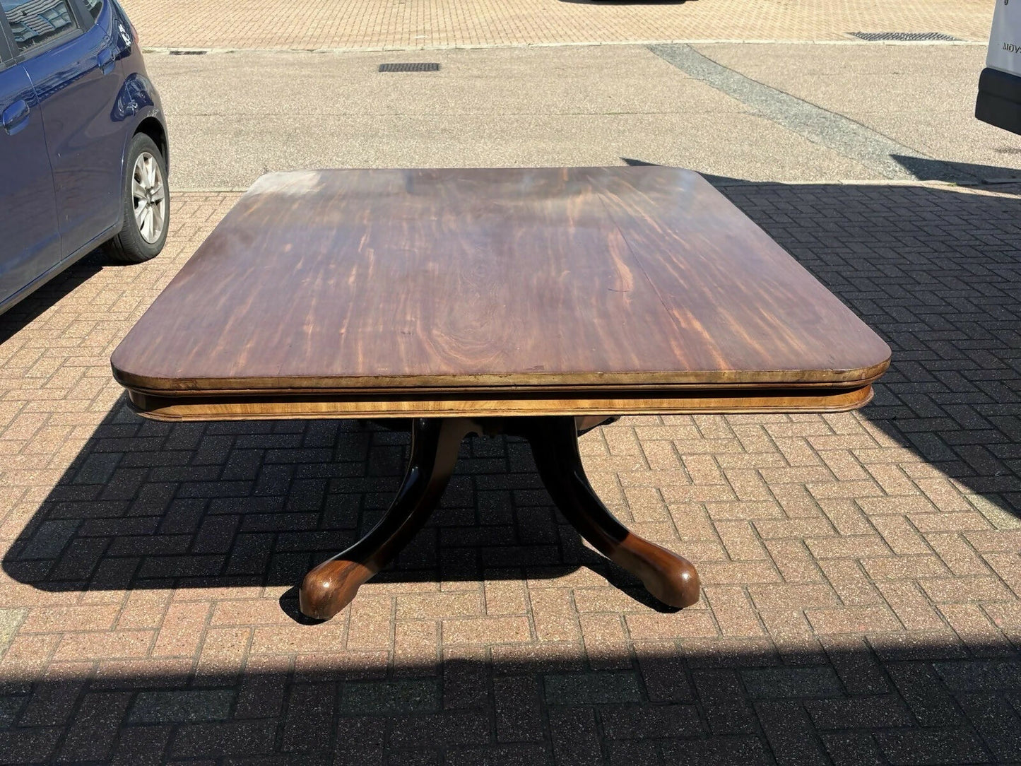 Large Antique Mahogany Dining Table & 8 Chairs.