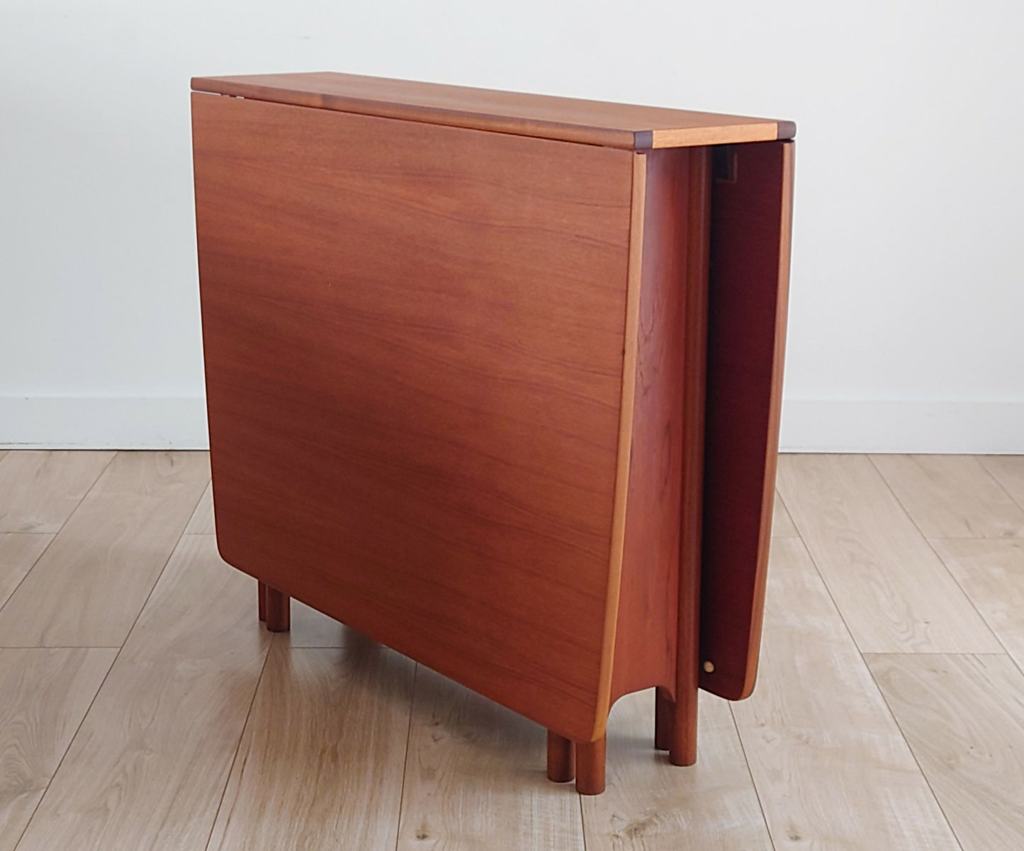 Mid Century Retro McIntosh Drop Leaf Dining Table