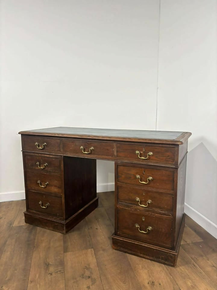 Victorian Oak Twin Pedestal Kneehole Desk