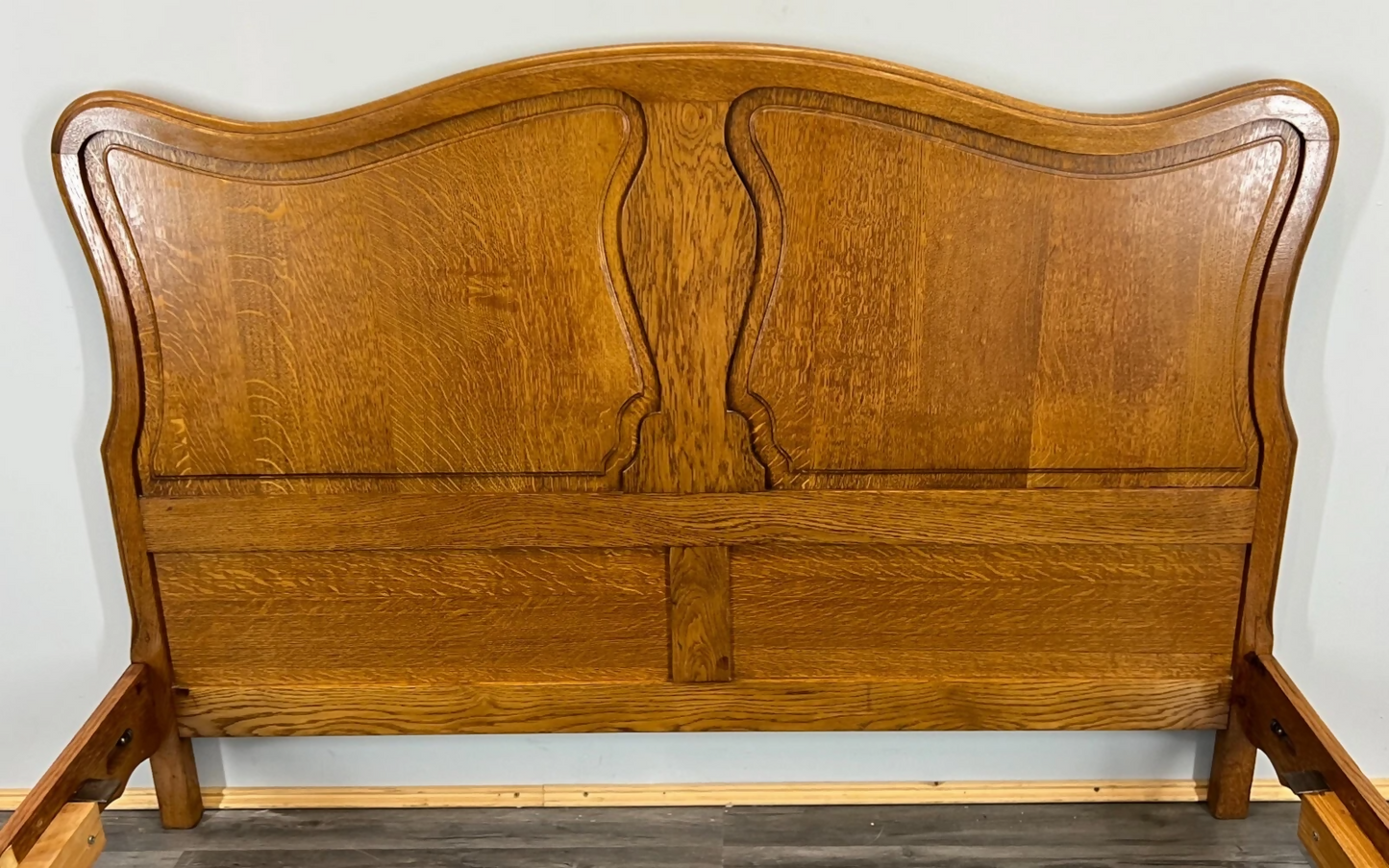Bed Vintage French Louis XVI Oak Double Bed Frame Carved Headboard LOT 3699
