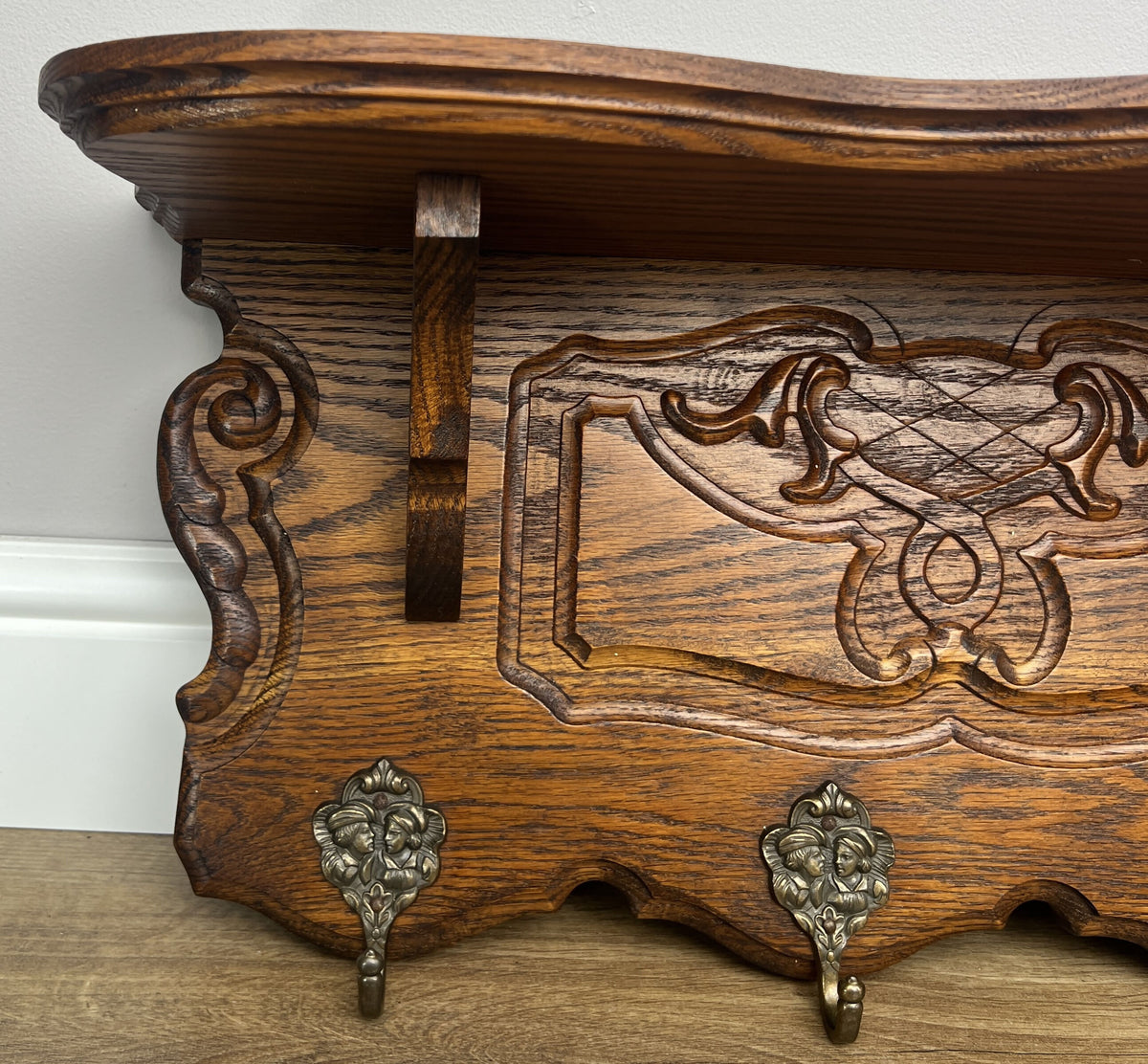 Coat Rack Vintage French Oak 6 Hooks Wall Shelf Carved Coat Hanger LOT 6550
