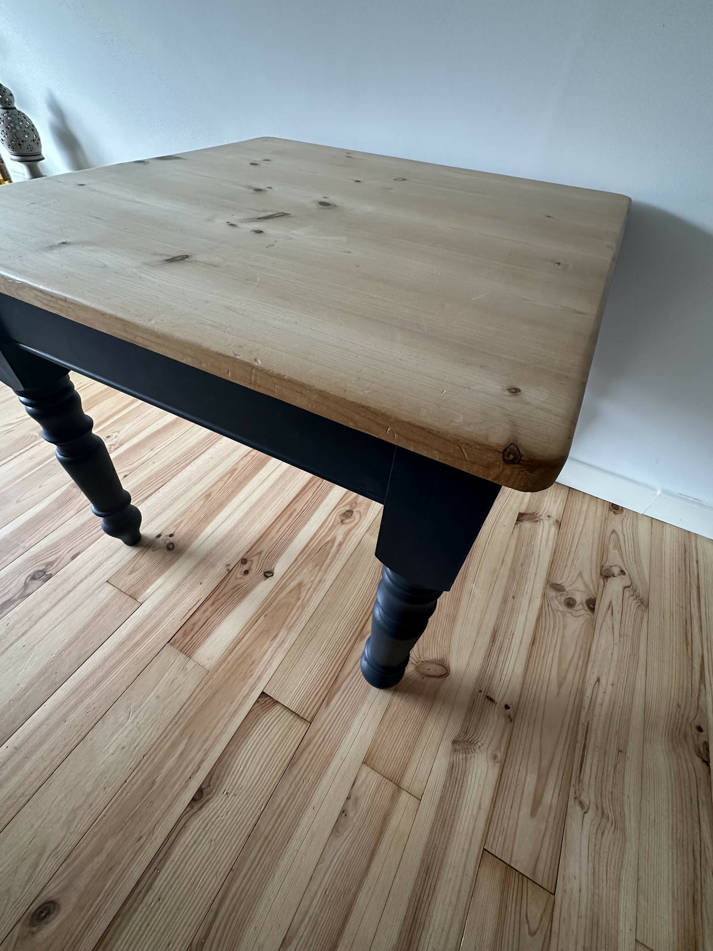 Pine dining table with stripped pine top and blue base