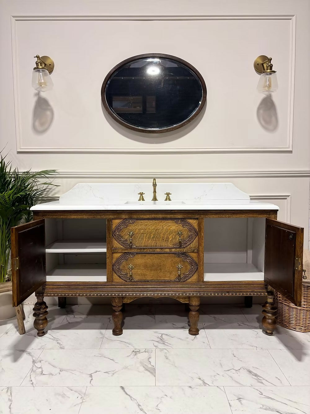 Traditional Double Bathroom Vanity Unit