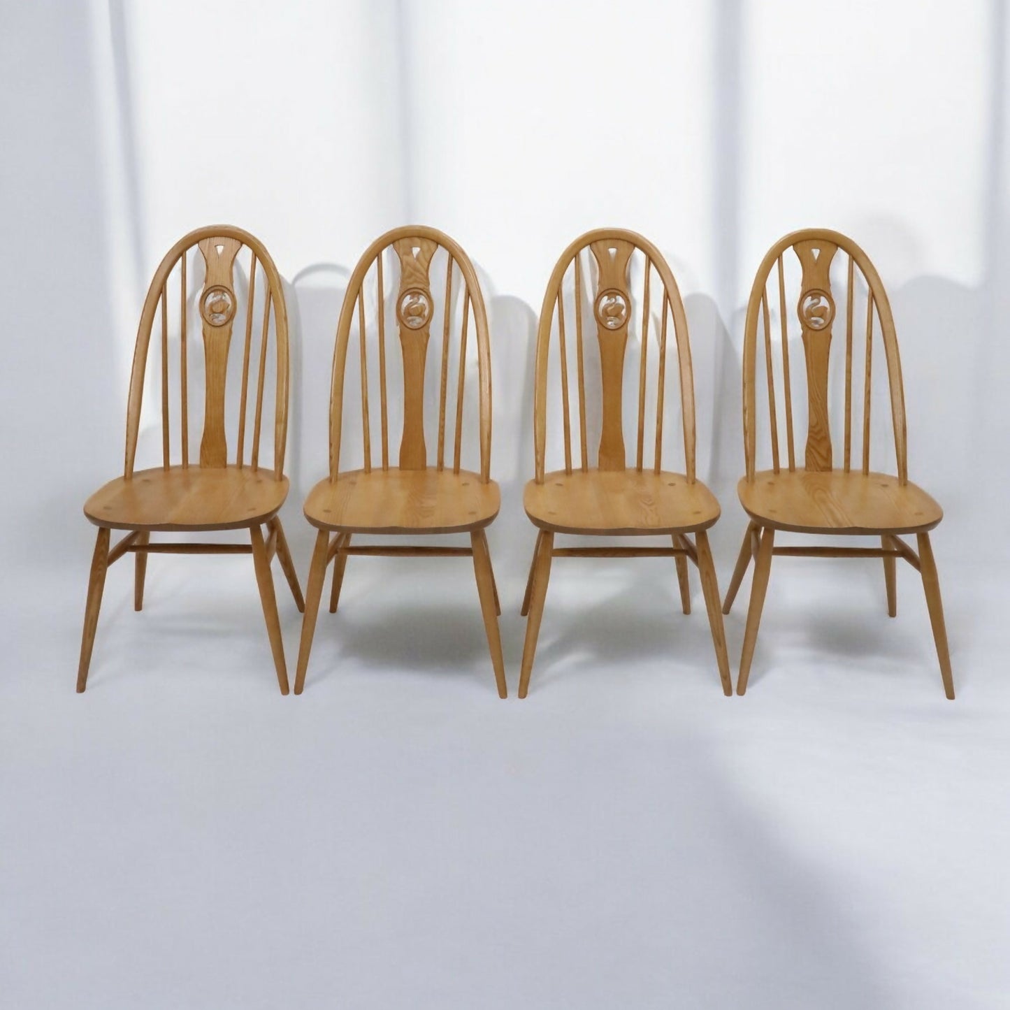 4 Ercol Windsor Swan Bow Back Dining Chairs Light Finish FREE UK Delivery. SBR9279/2506D