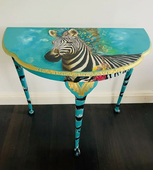 Zebra Table