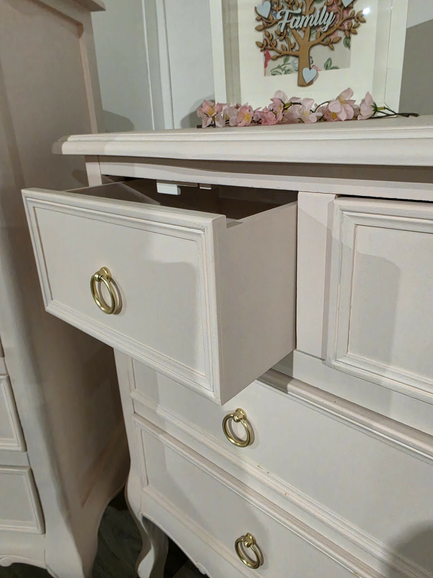 Upcycled - Melody Maison Sophia Pink Bedroom Furniture Set – Complete Collection