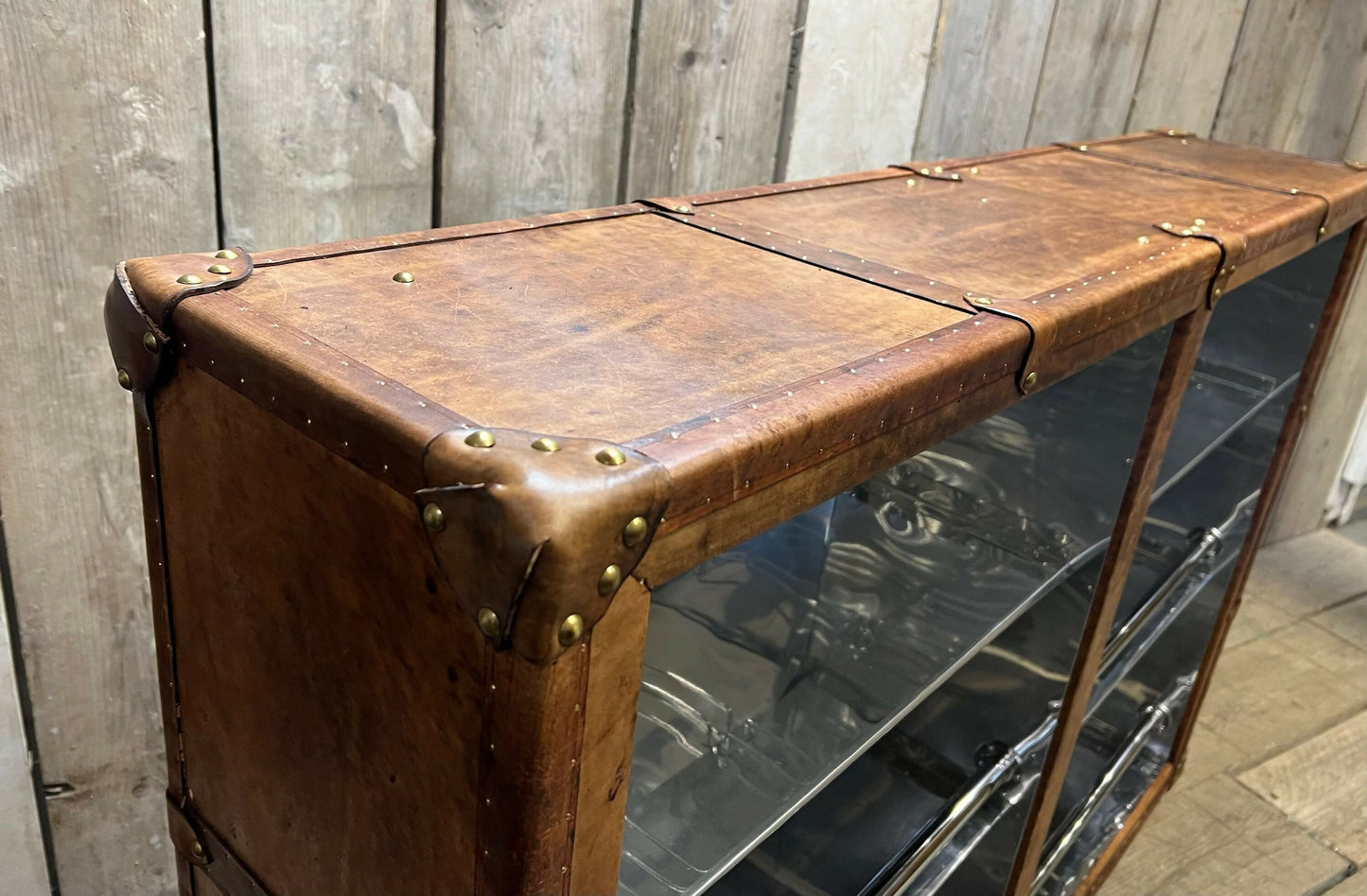 Luxury Vintage Drinks Cocktail Cabinet