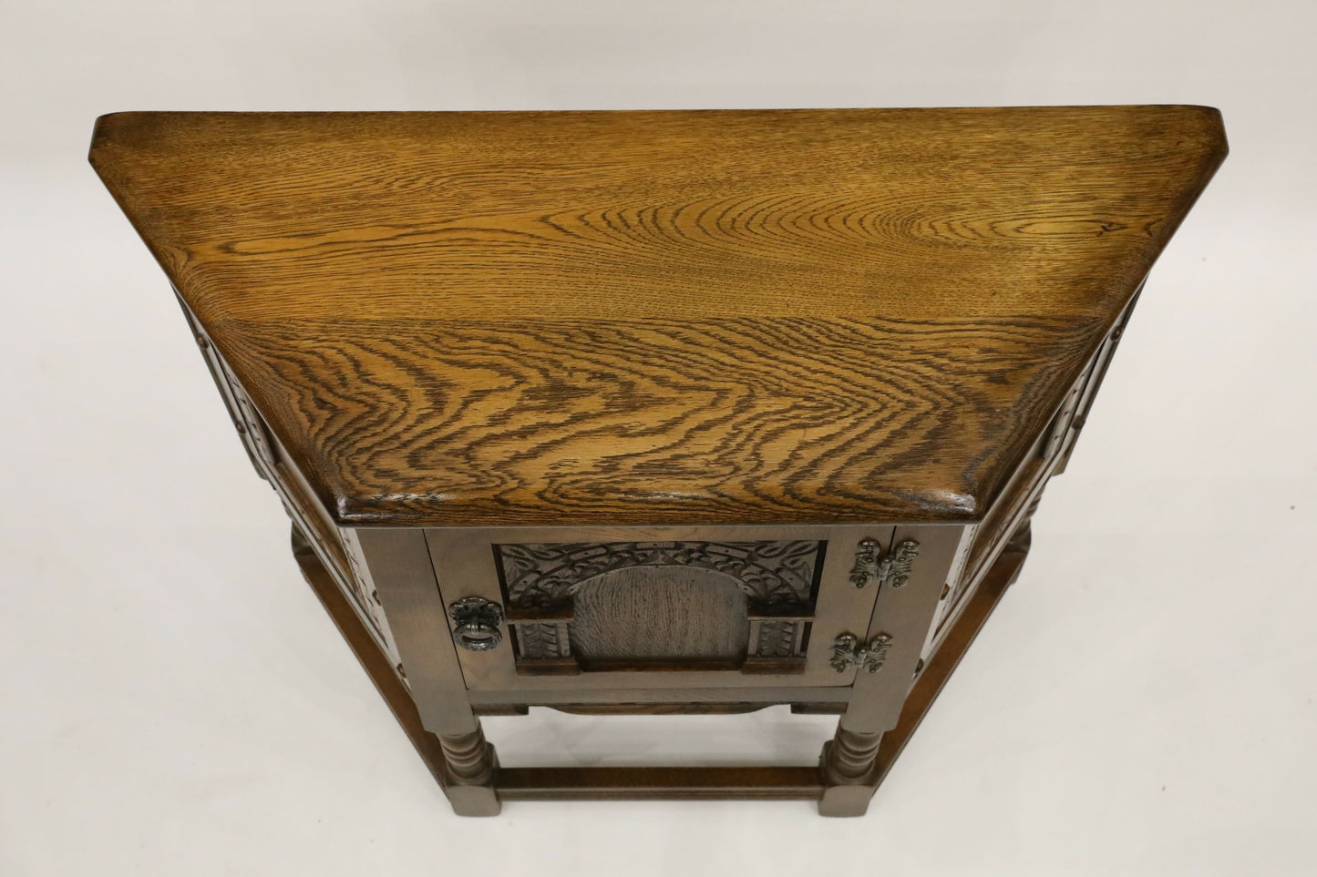 Old Charm Canted Table Sideboard Light Oak Finish FREE UK Delivery*. SBR7852/2303C