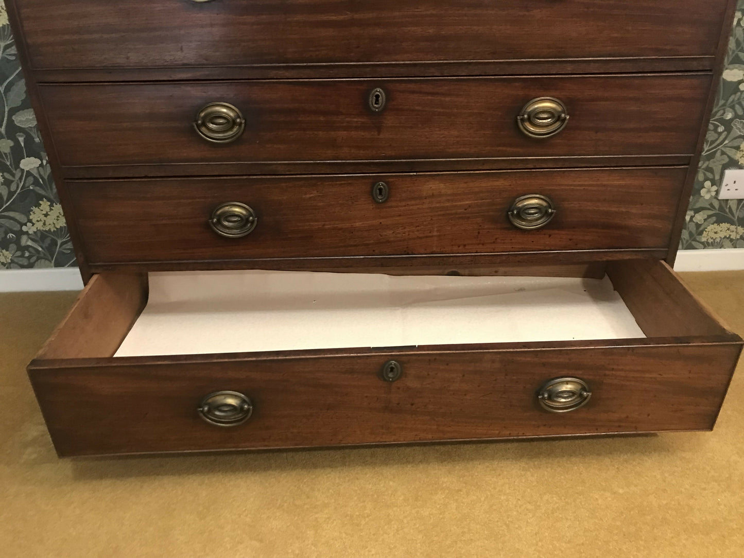 Georgian Sectretaire Chest of Drawers - mahogany 18th century