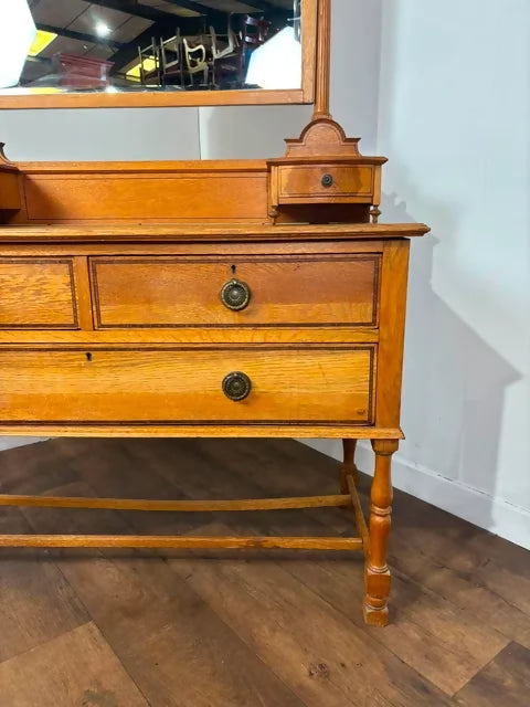 Edwardian Light Oak Dressing Table