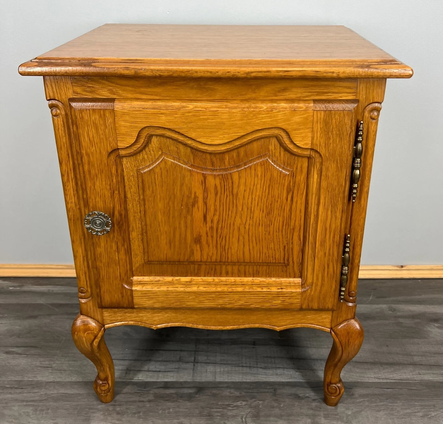 Pair of Bedside Tables Vintage French Louis Oak Nightstands Cabinets LOT 3517