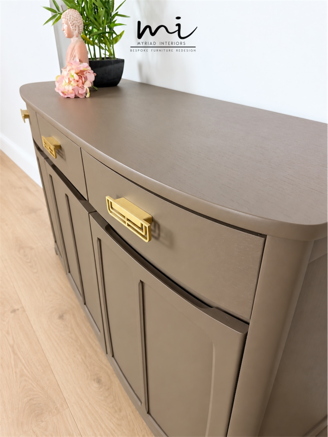 Refinished minimalist neutral taupe brown Nathan sideboard, mid century modern, tv stand, media unit, teak drinks cabinet, cocktail, console