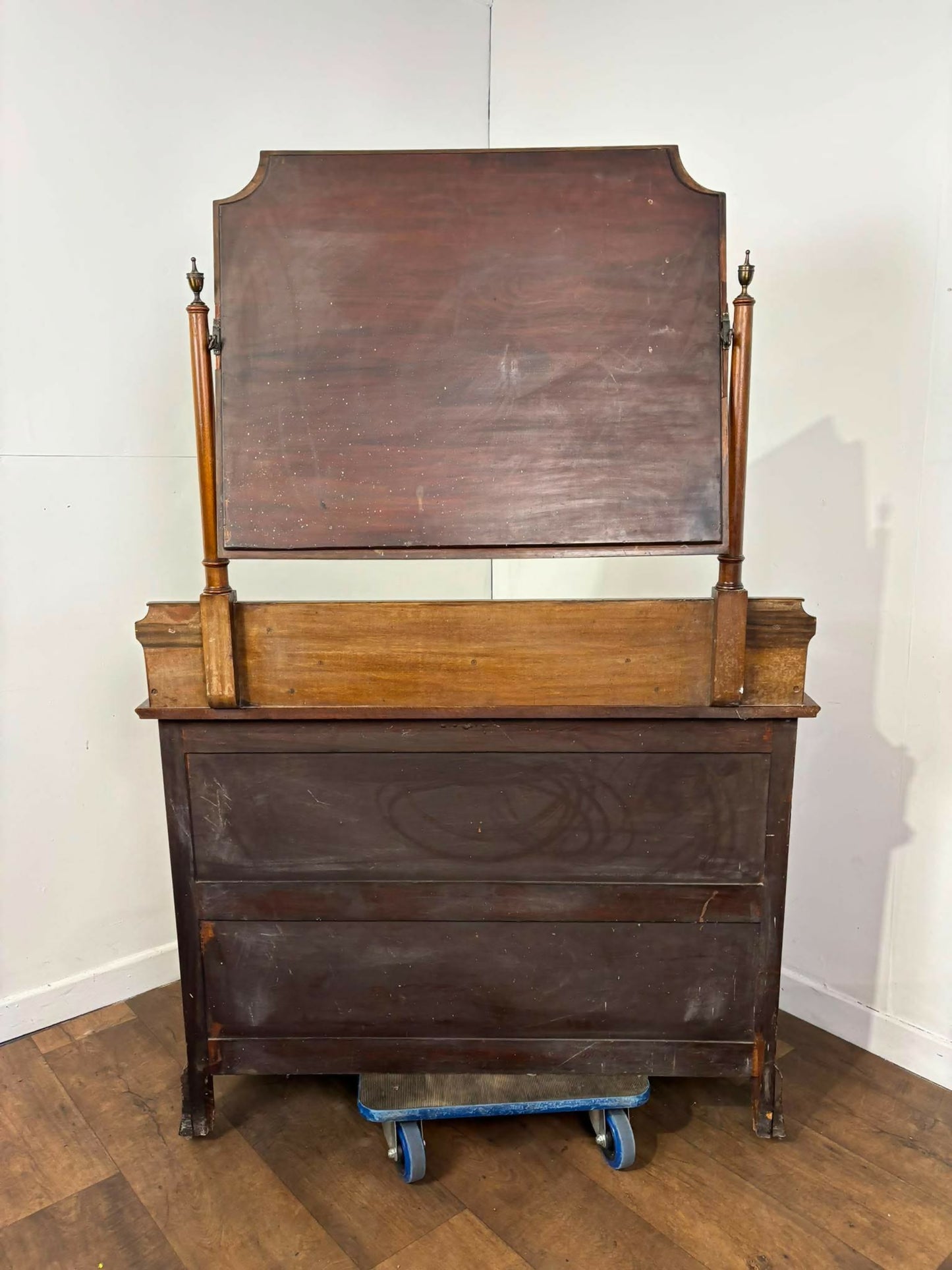 Edwardian Inlaid Mahogany Dressing Table