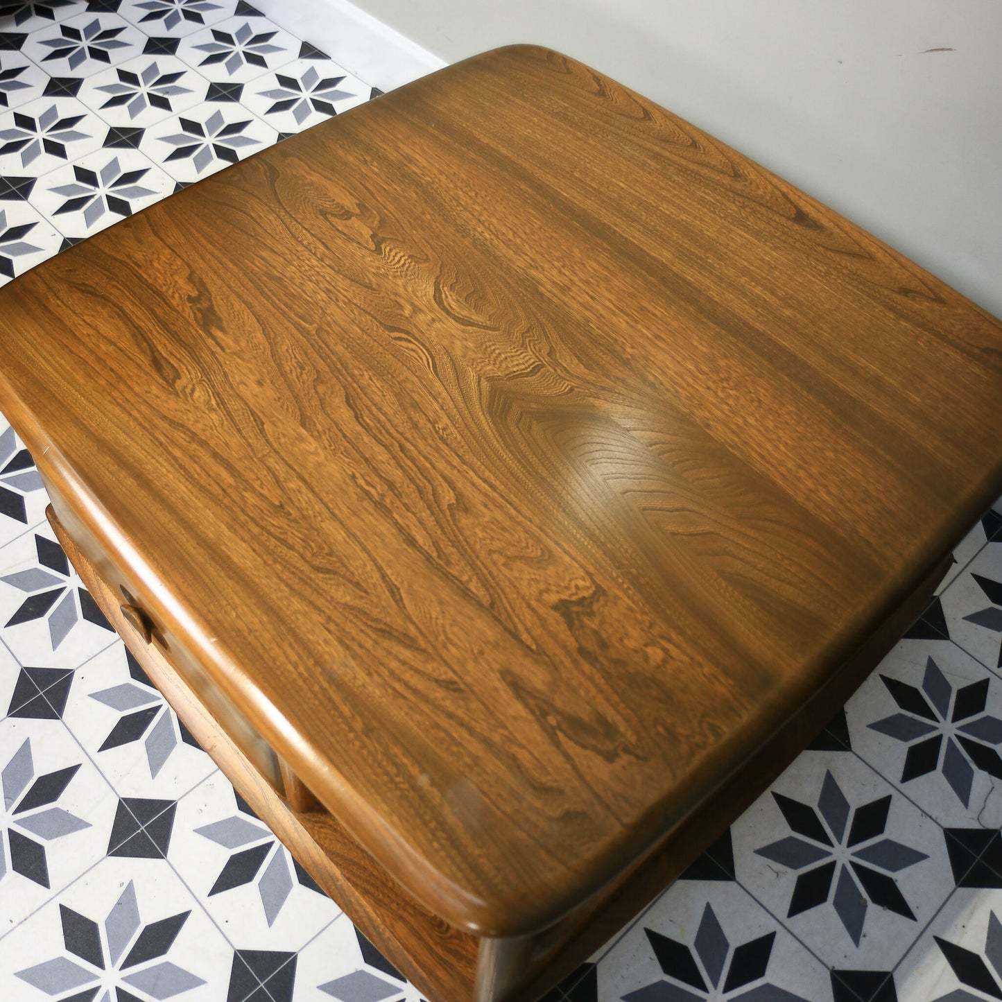 Ercol Windsor 844 Coffee Table Pandora in Golden Dawn. Bentleigh Ant