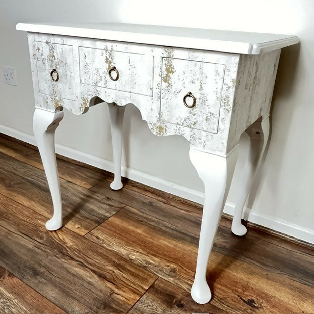 Beautiful vintage- Queen Anne style Console Table