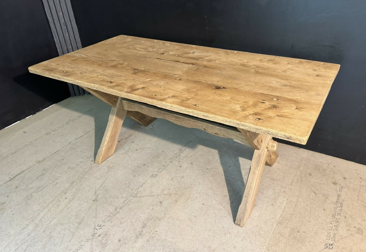 X Ldgs French Oak Farmhouse Dining Table