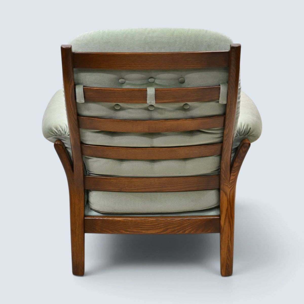 Ercol Saville Easy Chair Armchair Golden Dawn Finish #930 FREE UK Delivery*