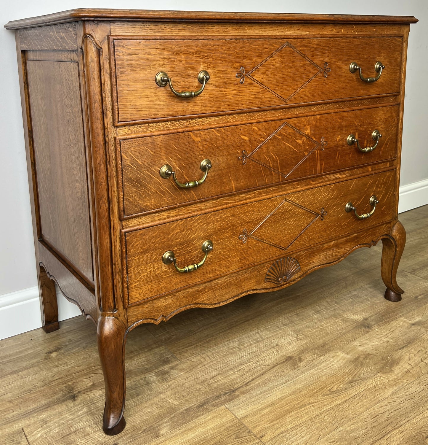Chest of Drawers Vintage French Louis Oak 3 Drawers Carved Cabinet LOT 6261