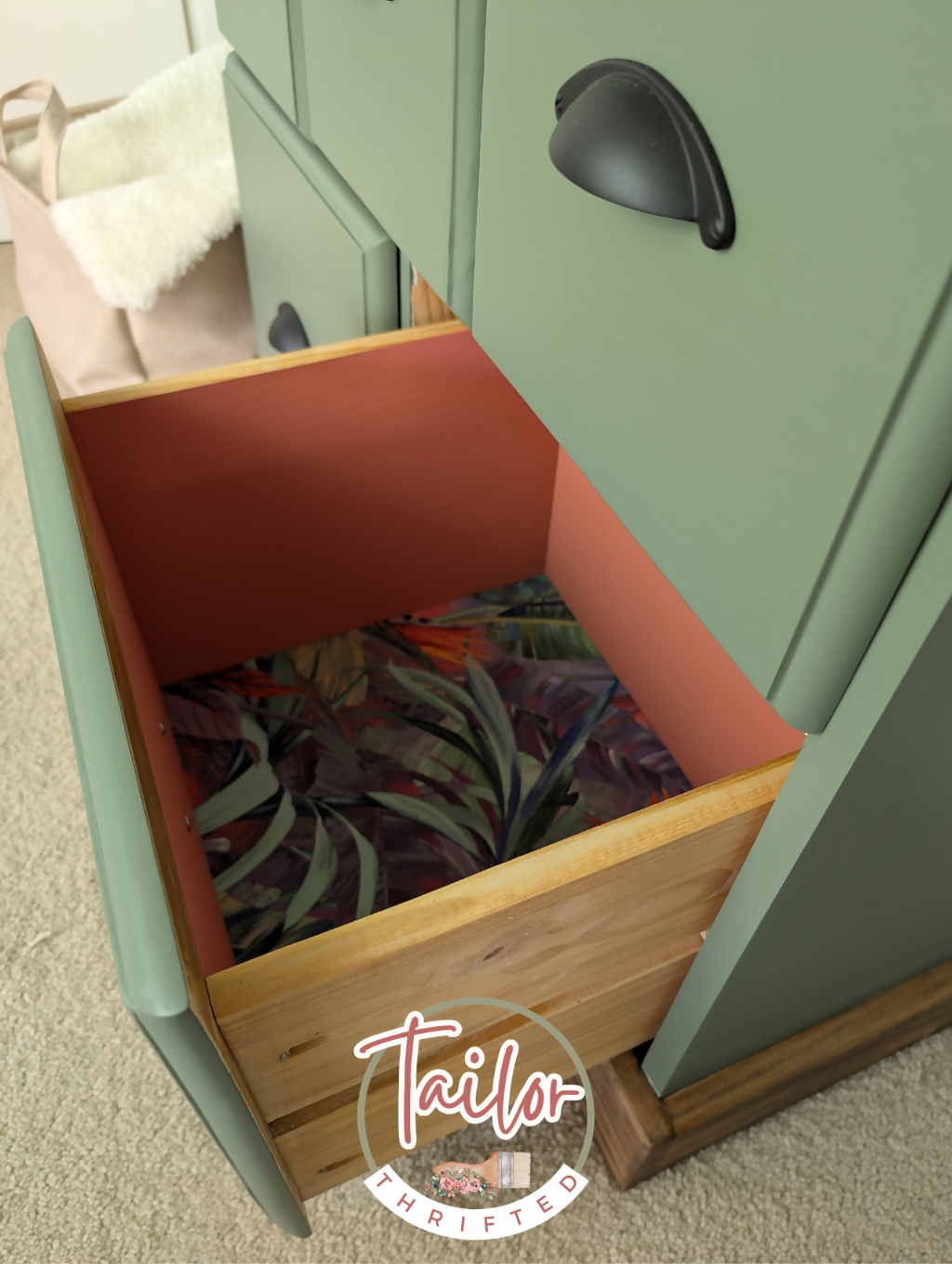 9-drawer Captain's Chest / Chest of Drawers