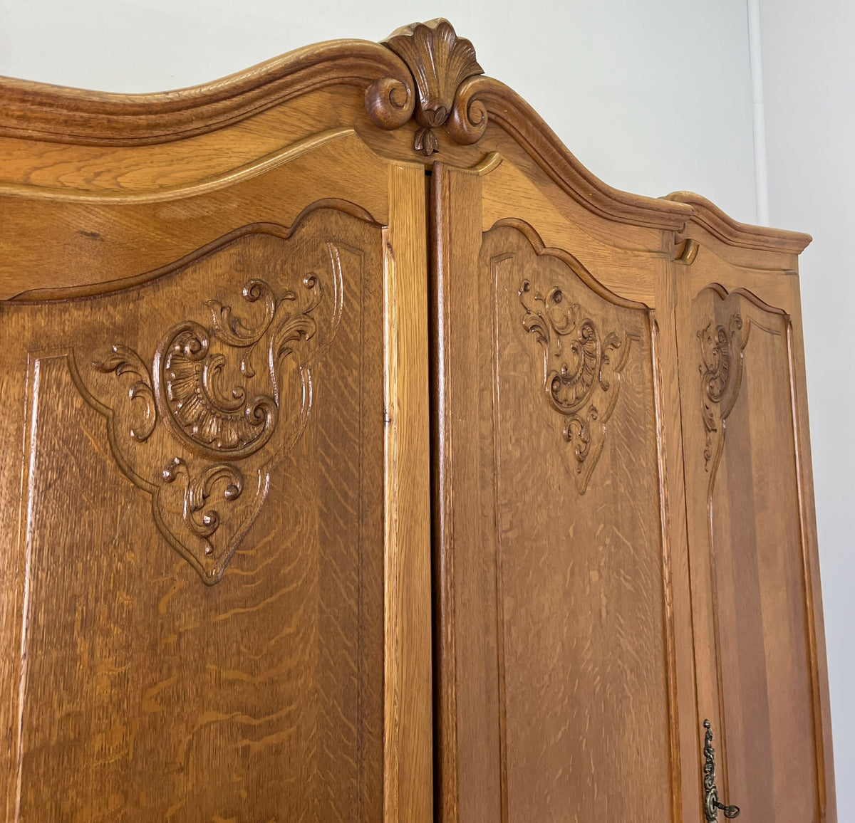 Wardrobe Vintage French Louis XVI Style Oak Four Door Carved Armoire LOT 6495