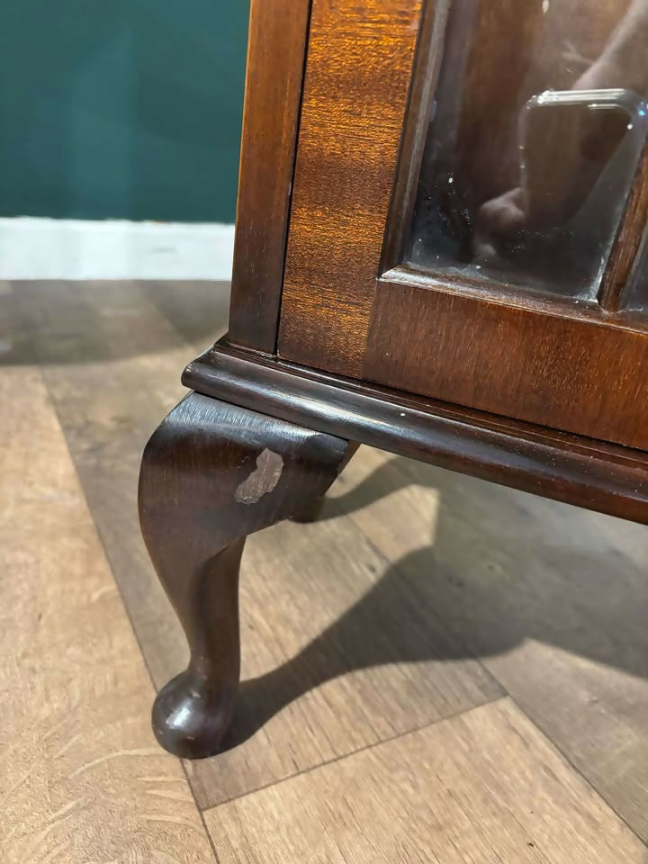 Vintage Mahogany Bow Front Display Cabinetm