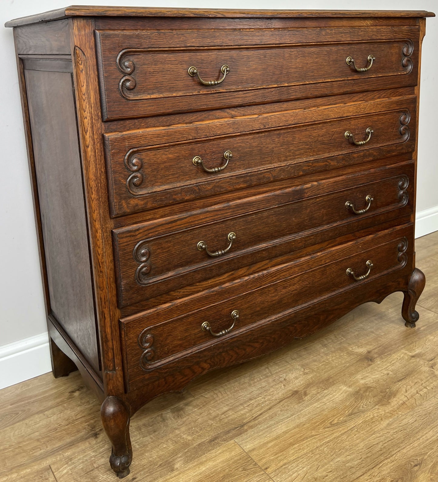 Chest of Drawers Vintage French Louis Oak 4 Drawers Carved Cabinet LOT 6269