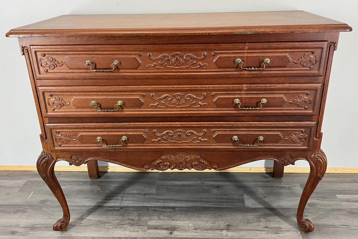 Chest of Drawers Vintage French Louis XVI Carved 3 Drawers Oak Cabinet LOT 24395