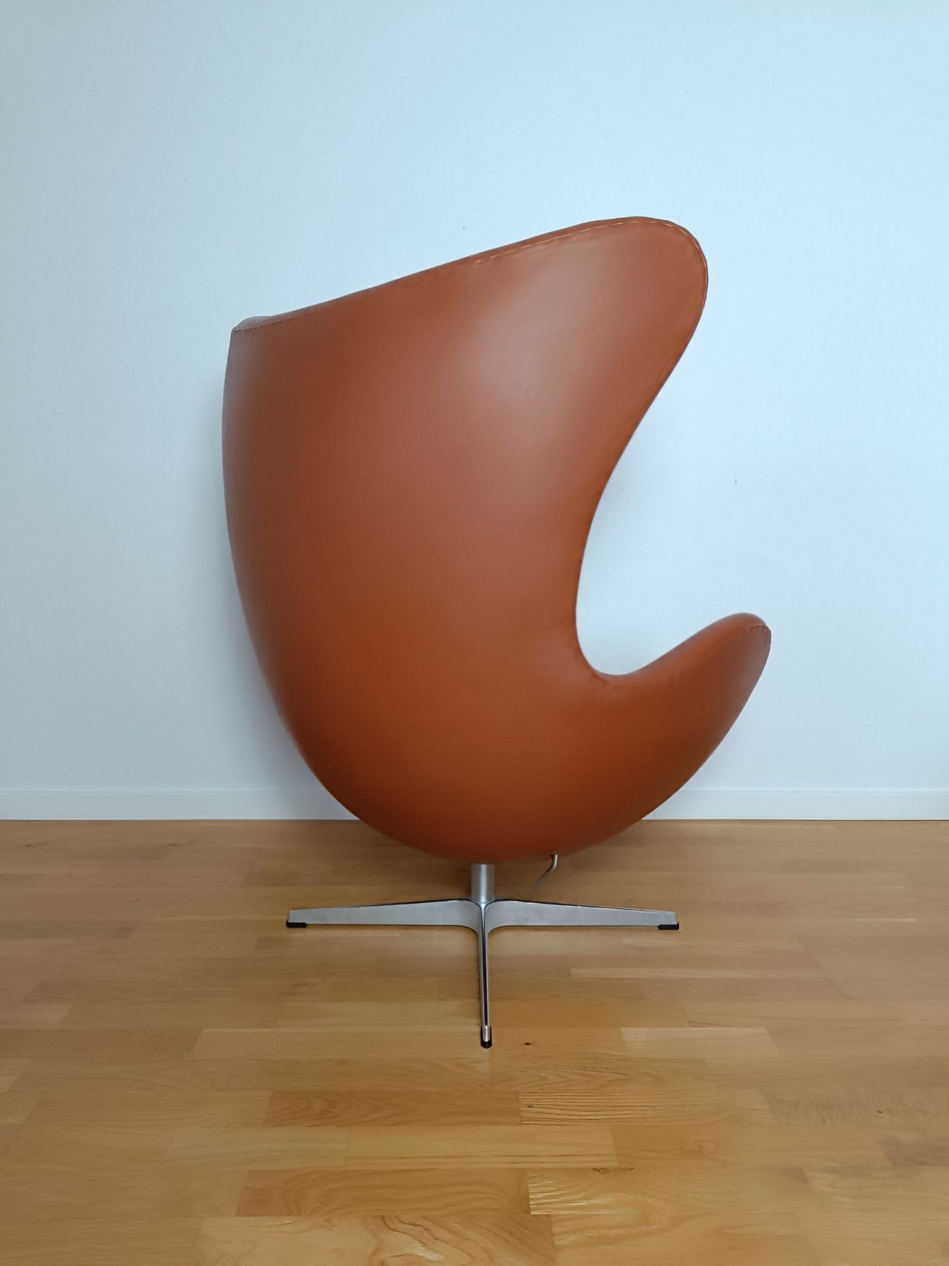 Arne Jacobsen - Egg Chair - Arne Jacobsen - Lounge chair
