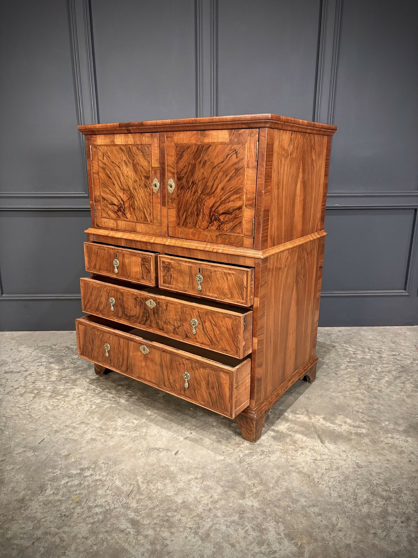 Vintage Walnut Drinks Cocktail Cabinet On Chest