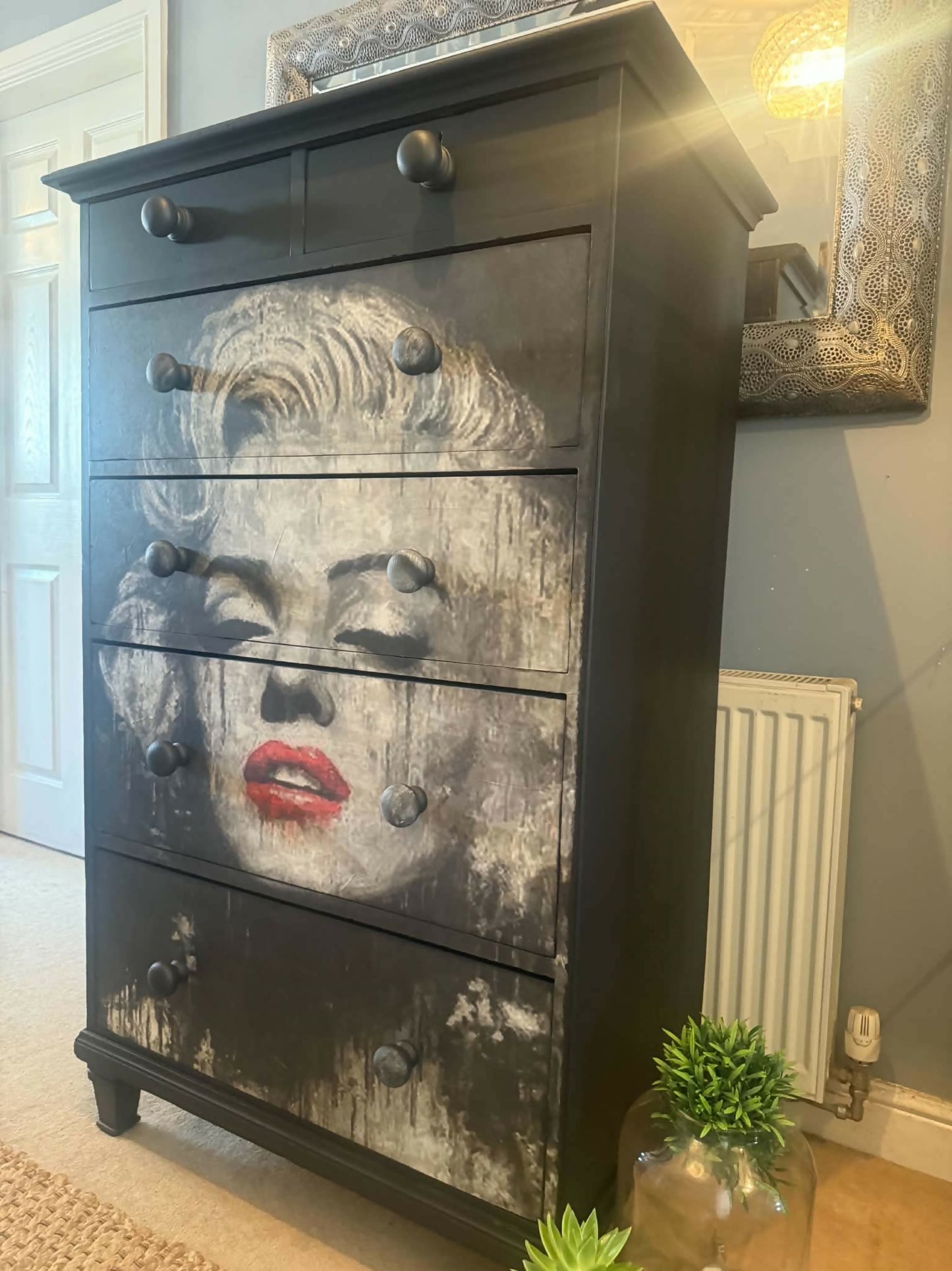 Marilyn Monroe Statement Chest of Drawers