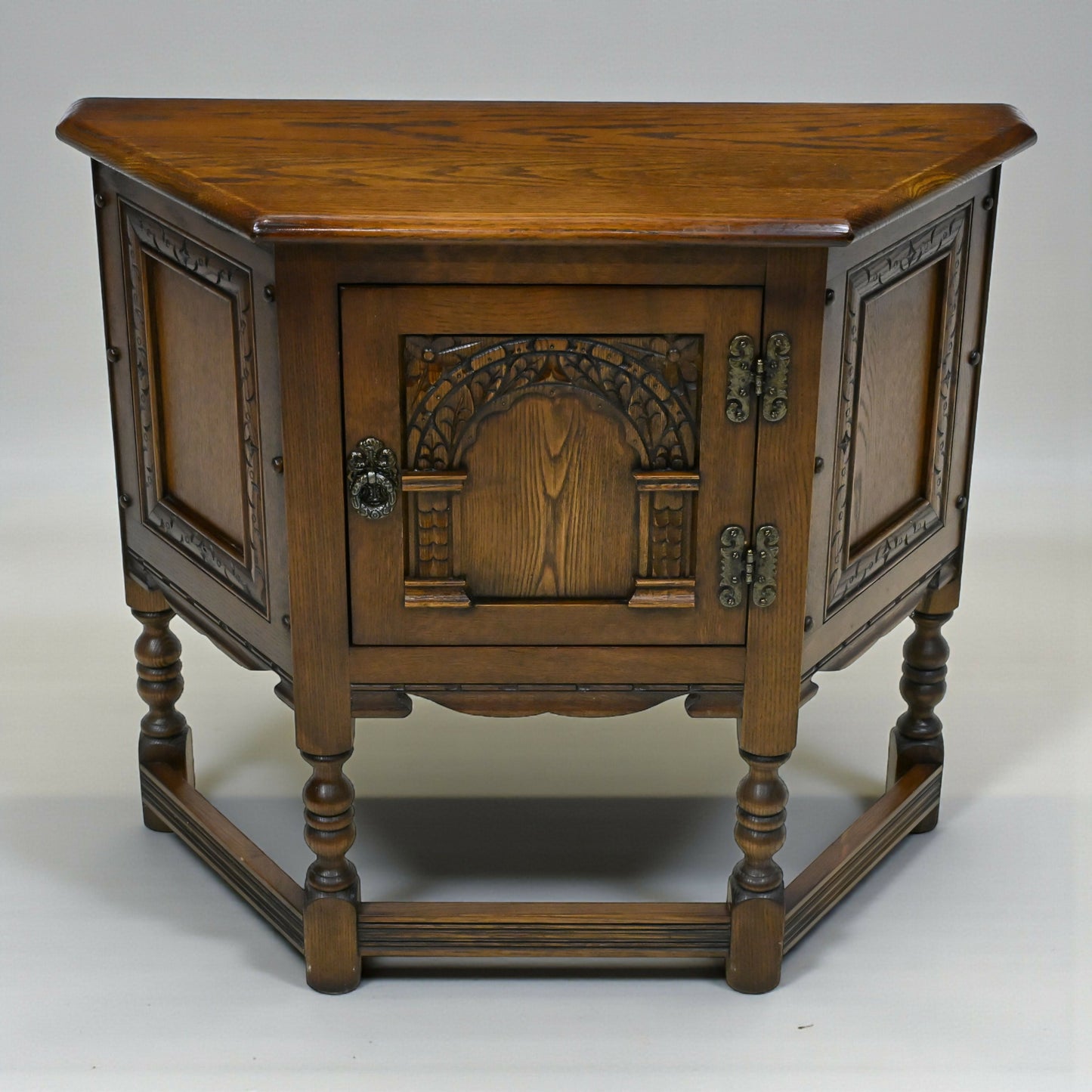 Old Charm Canted Hall Table Sideboard Light Oak Finish FREE UK Delivery*