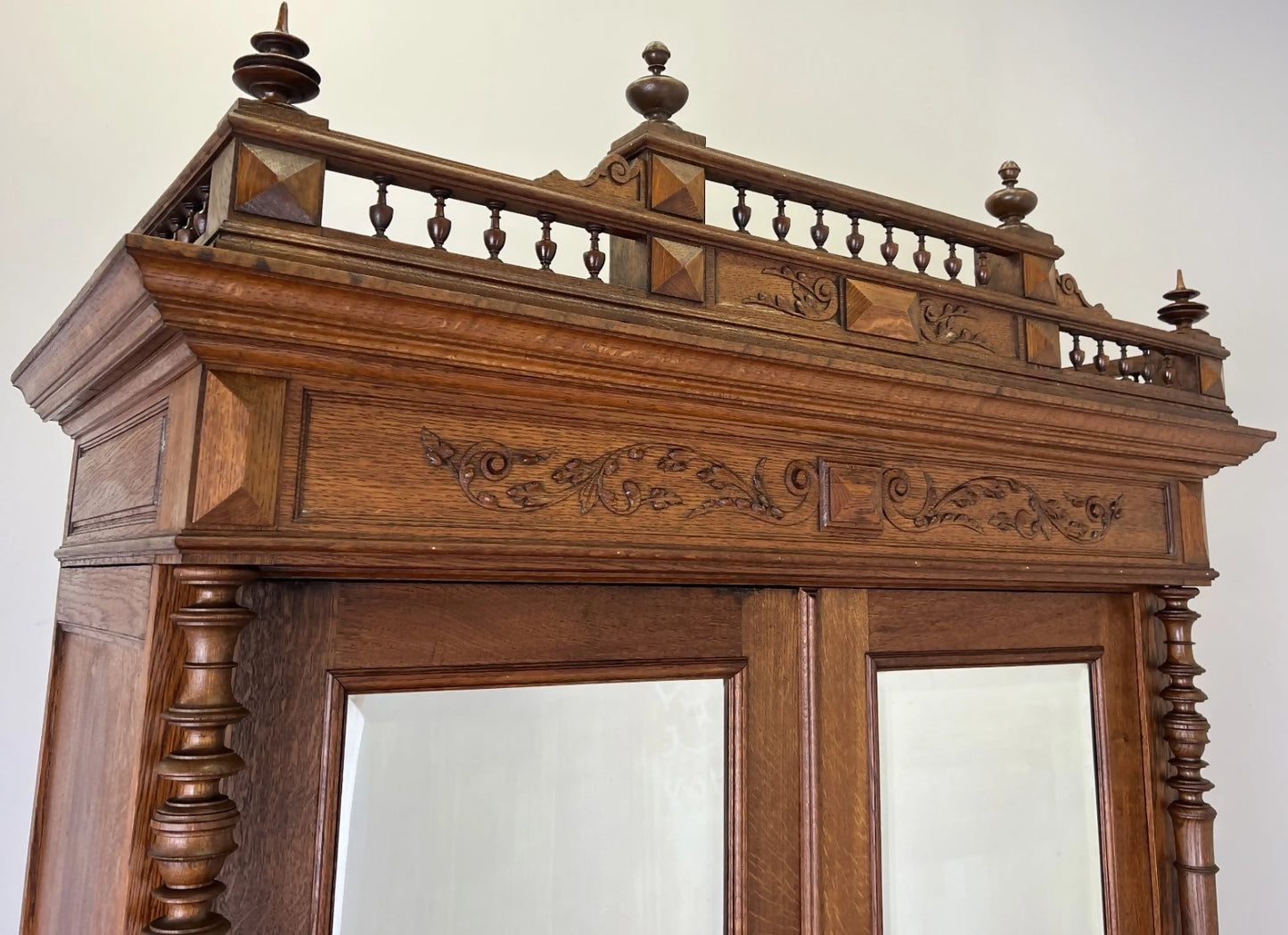 Wardrobe Antique French Oak Two Door Mirrored Carved Armoire Cabinet LOT 6153