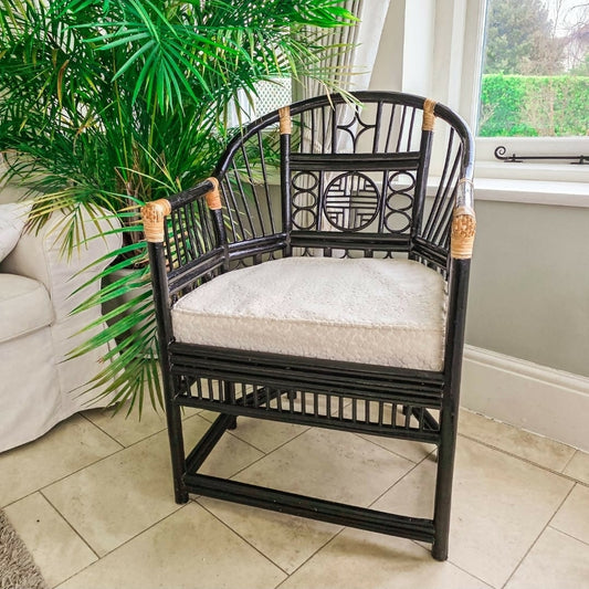 Brighton Pavilion Style Horseshoe Back Chair Bamboo Fretwork Geometric Motifs Black Laquer Finish In Excellent Condition