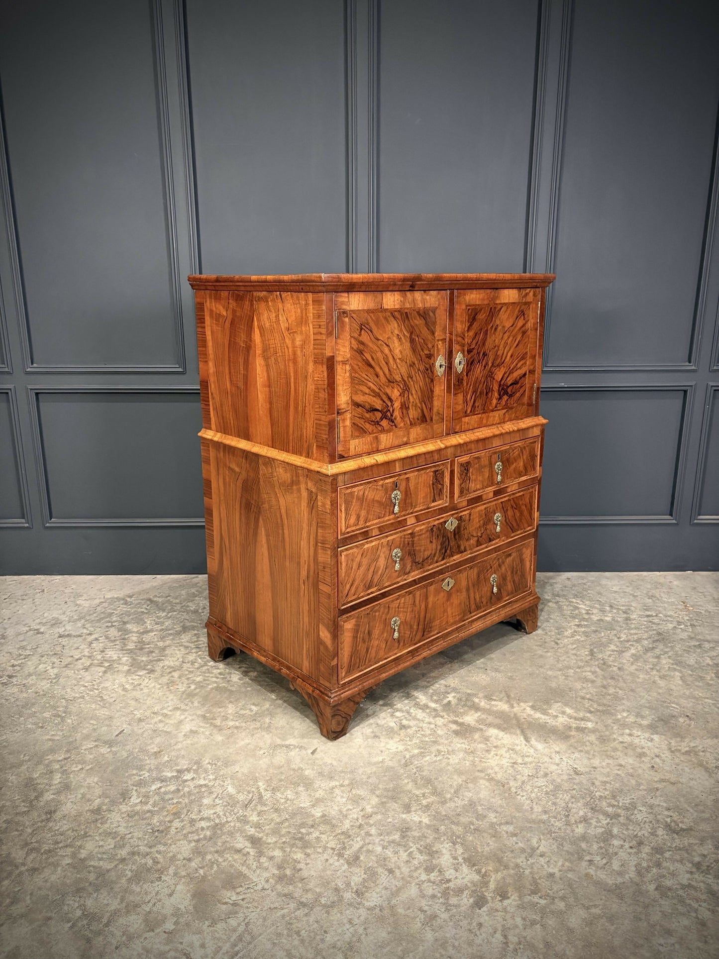 Vintage Walnut Drinks Cocktail Cabinet On Chest