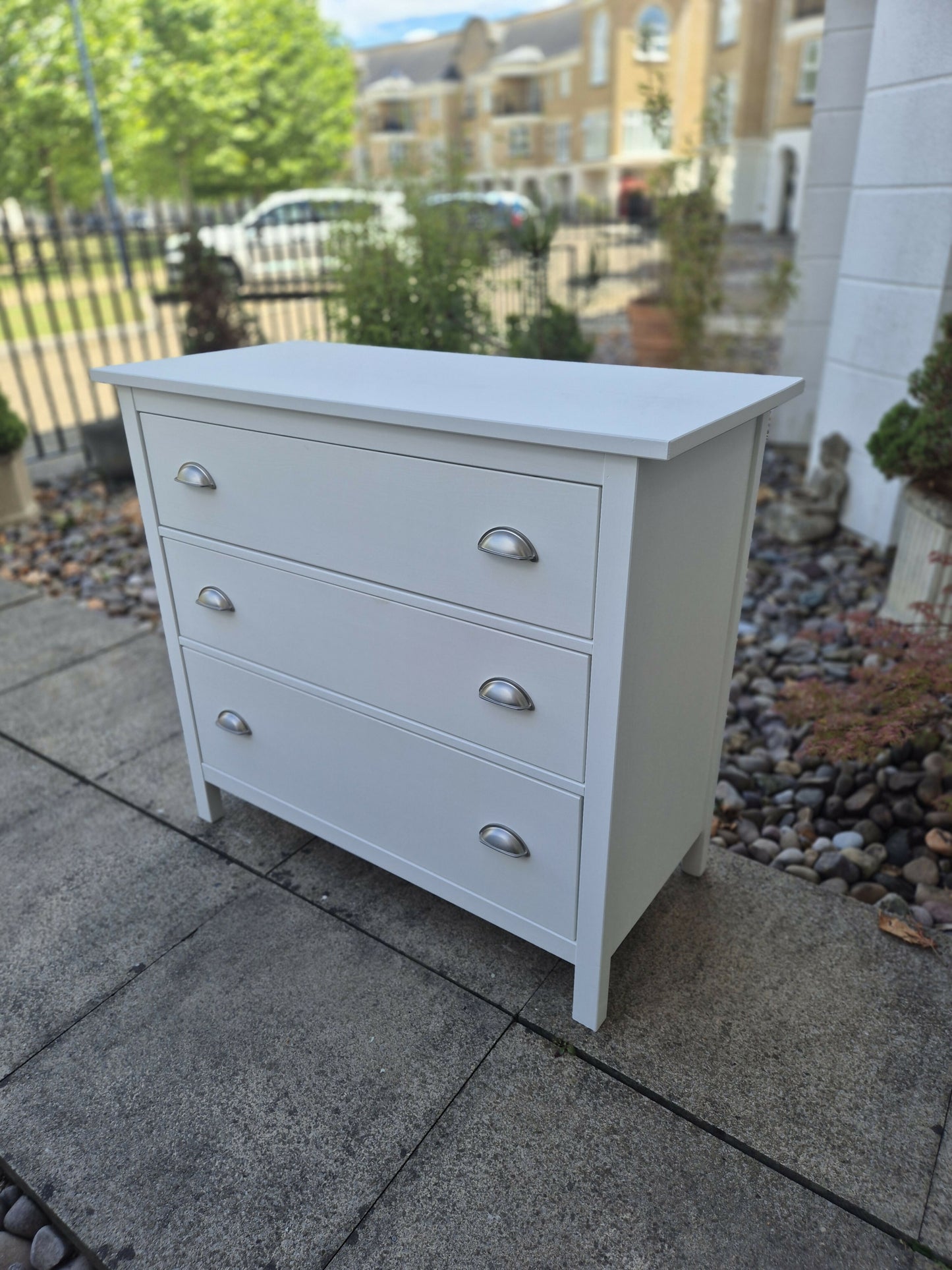 Gorgeous chest of drawers