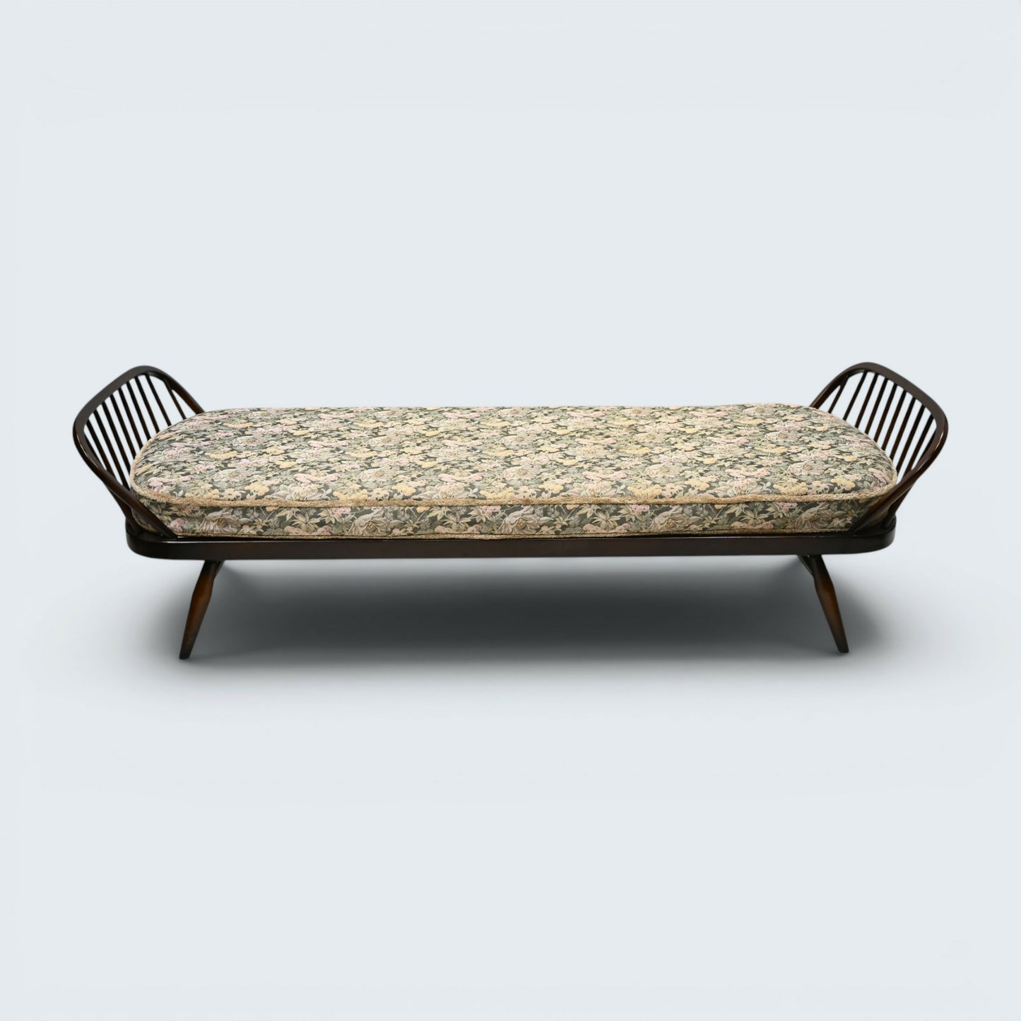 Ercol Studio Couch Day Bed Traditional Dark Finish Model 355 FREE UK Delivery