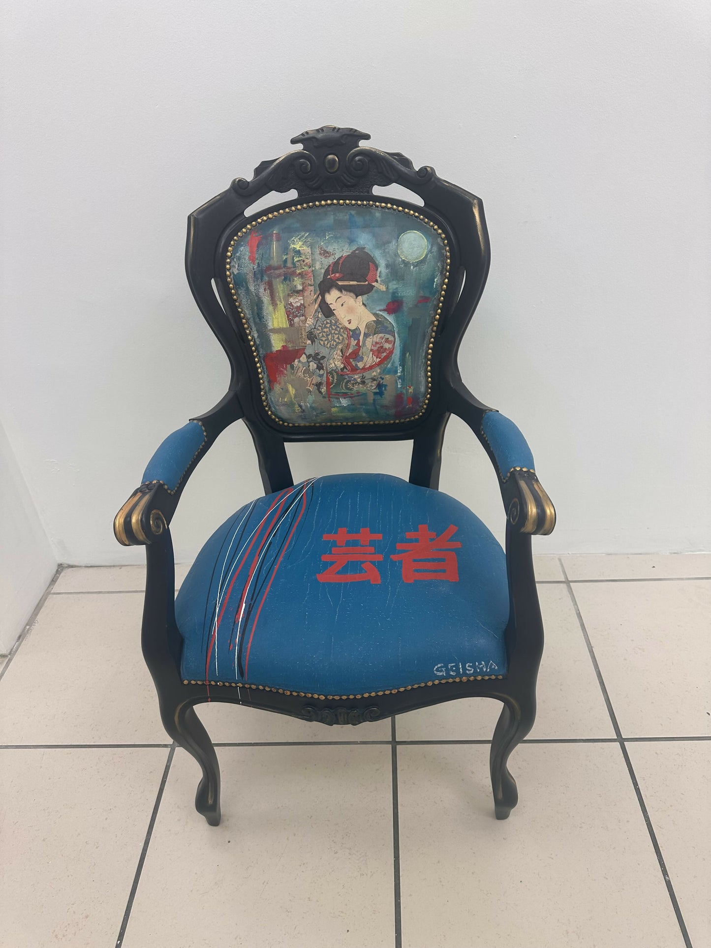 Striking, vintage occasional chair with Japanese style Geisha Girl design