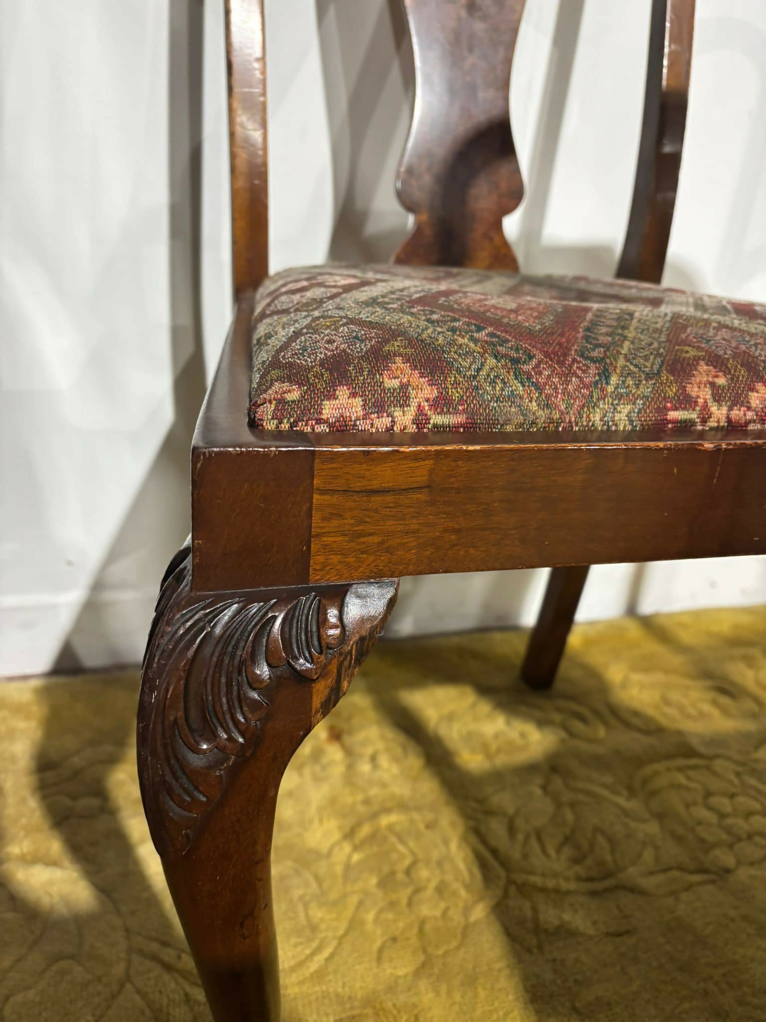 Vintage Burr Walnut Veneered Set Of Five Dining Chairs3