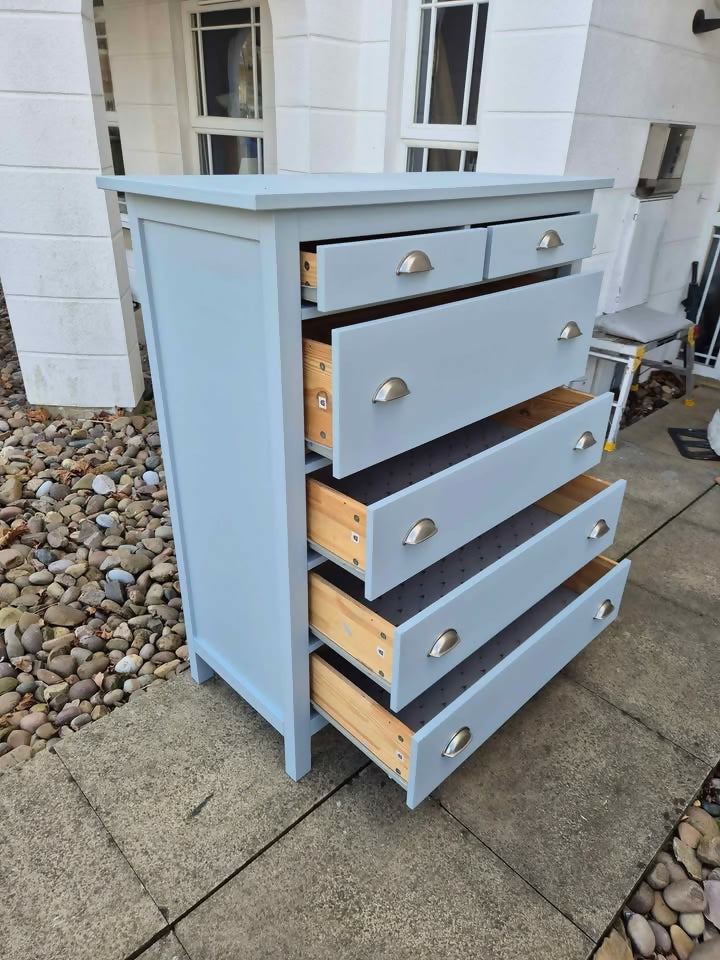 Beautiful Large chest of drawers