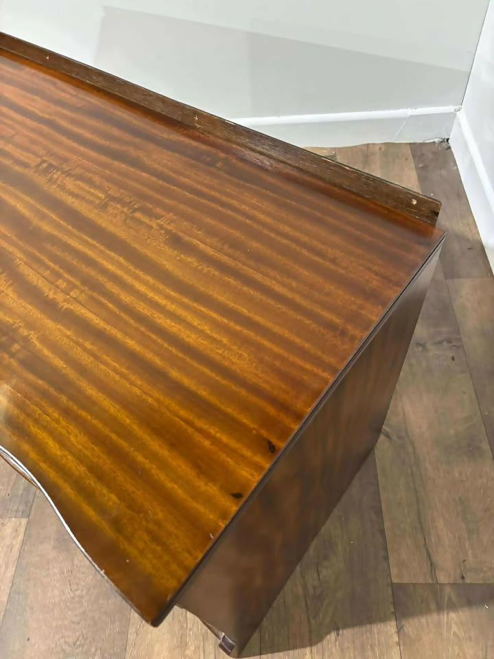 Reproduction Mahogany Serpentine Fronted Three Drawer Chest