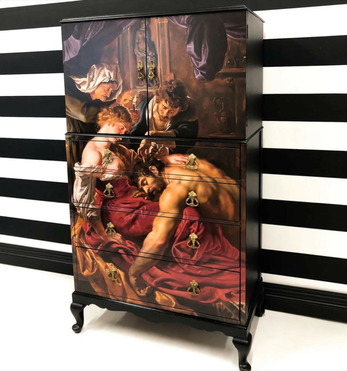 Upcycled Drinks Cabinet With Classic Art Design