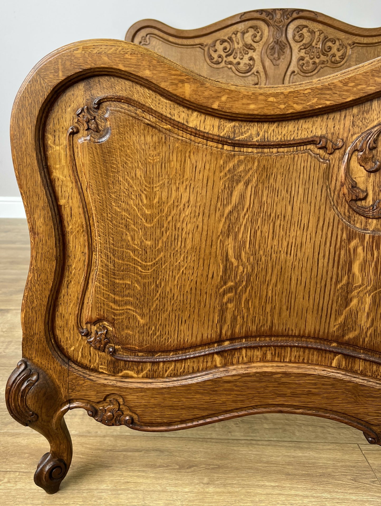 Bed Vintage French Louis XVI Oak Double Bed Frame Carved Headboard LOT 6375