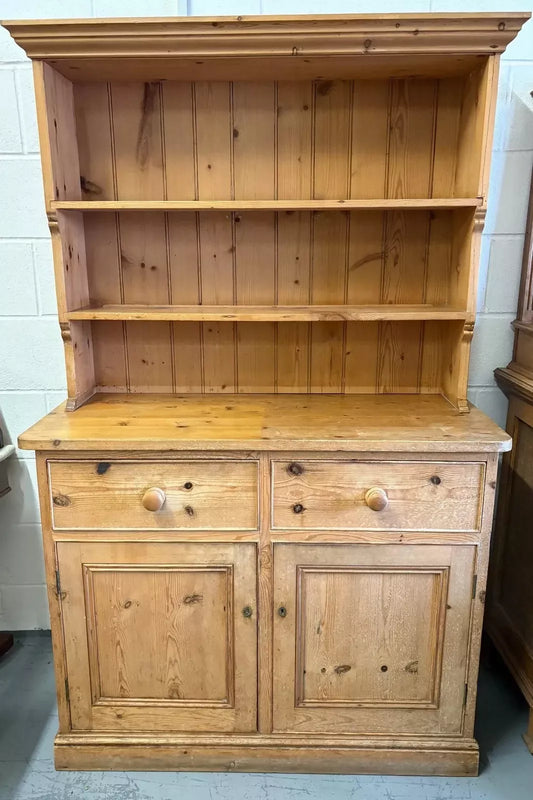 Solid Pine Traditional Country Kitchen Dresser Good Condition UK Delivery