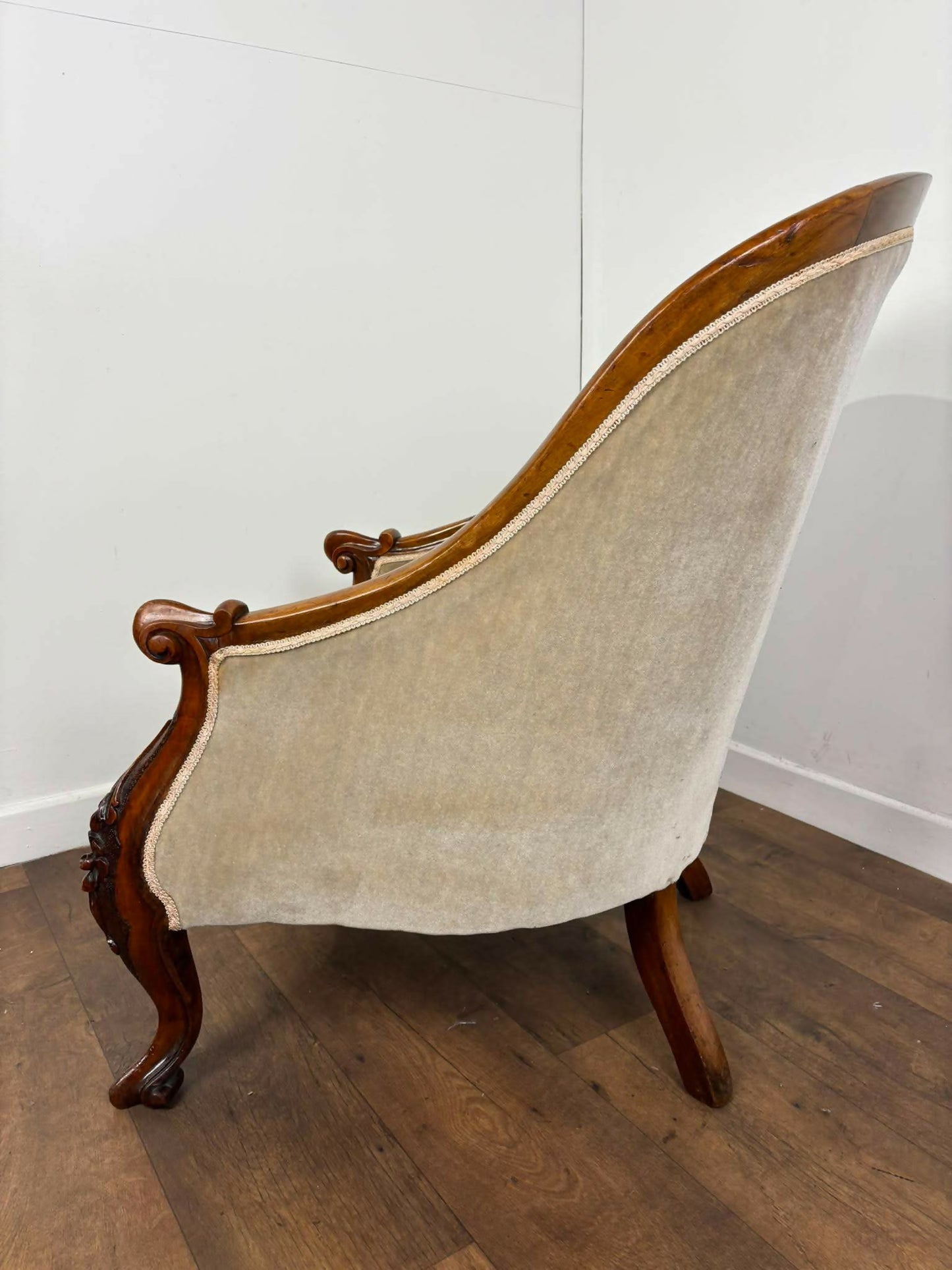 Victorian Walnut Carved Bedroom Chair